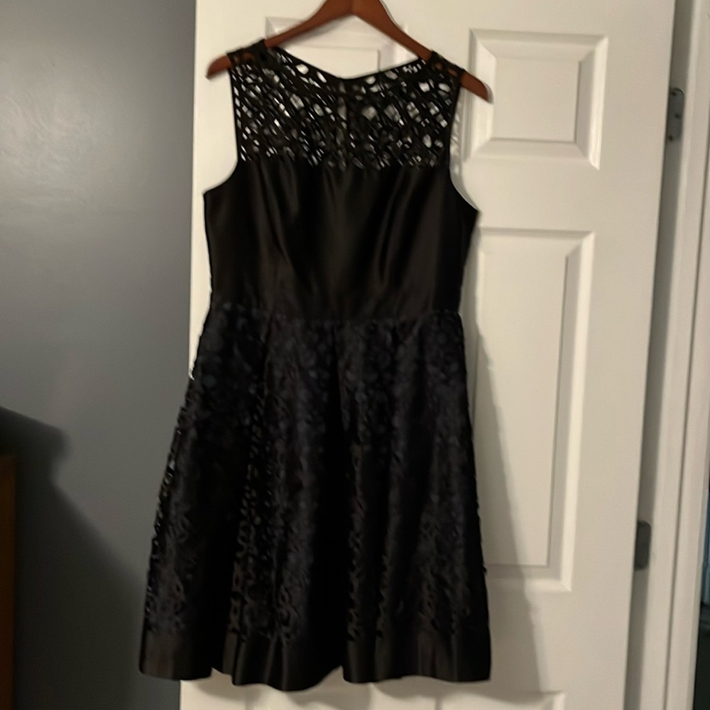 Muse fancy sleeveless dress size 14 perfect condition in black over navy skirt